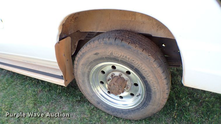 image for item MF9431 1997 Ford Club Wagon XLT  van