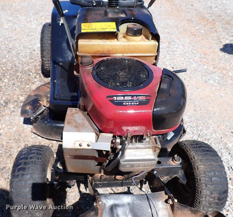 Murray 405000X8 lawn mower in Norman, OK Item MF9492 sold Purple Wave