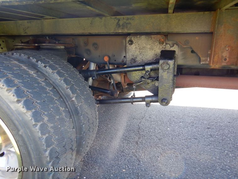 image for item MF9595 2011 Ford F450 Super Duty  flatbed truck