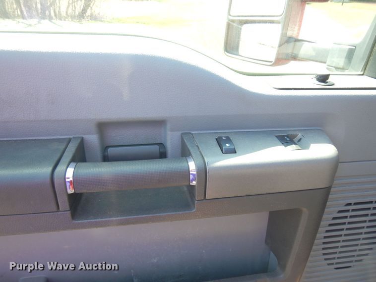 image for item MF9595 2011 Ford F450 Super Duty  flatbed truck