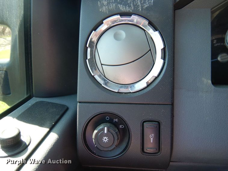 image for item MF9595 2011 Ford F450 Super Duty  flatbed truck