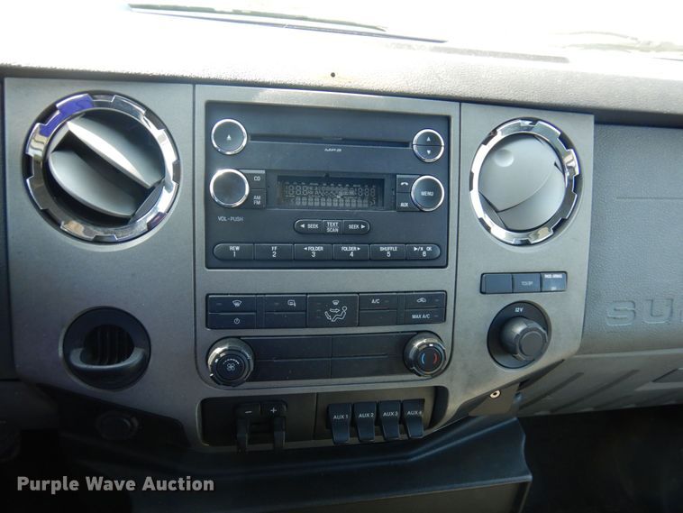 image for item MF9595 2011 Ford F450 Super Duty  flatbed truck