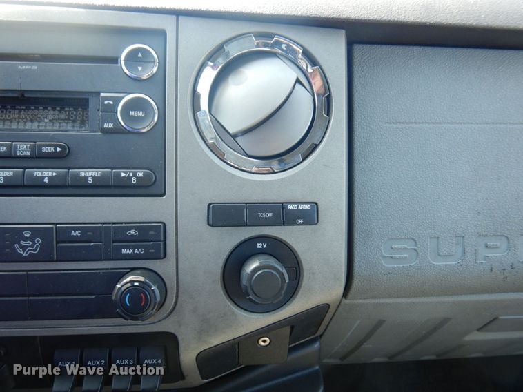 image for item MF9595 2011 Ford F450 Super Duty  flatbed truck