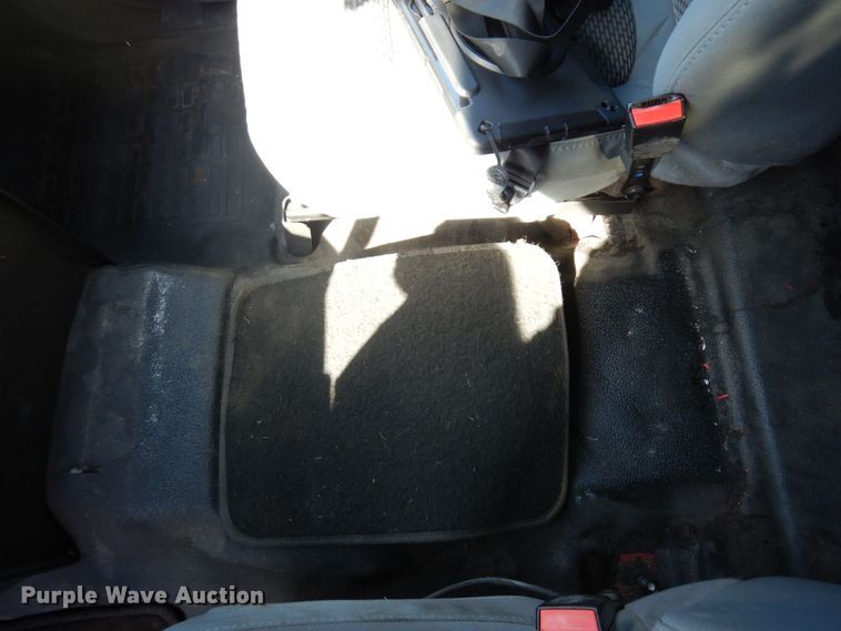 image for item MF9595 2011 Ford F450 Super Duty  flatbed truck