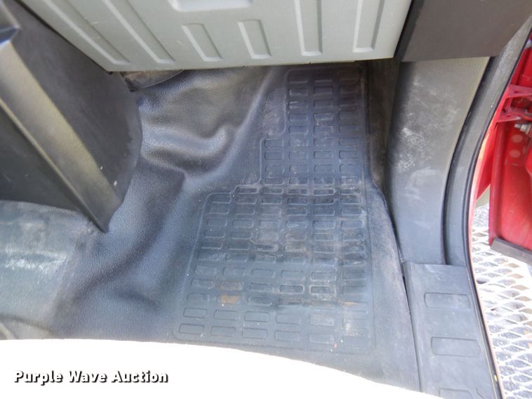 image for item MF9595 2011 Ford F450 Super Duty  flatbed truck