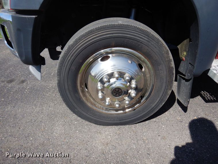 image for item MF9595 2011 Ford F450 Super Duty  flatbed truck