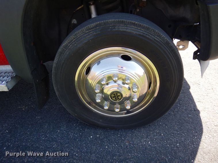 image for item MF9595 2011 Ford F450 Super Duty  flatbed truck