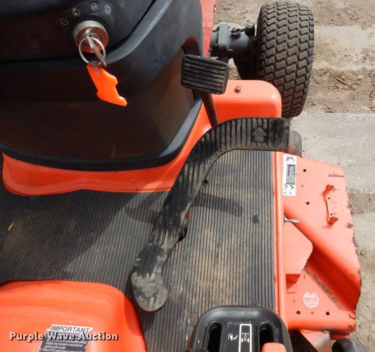 image for item MF9597 Kubota BX1500  lawn mower