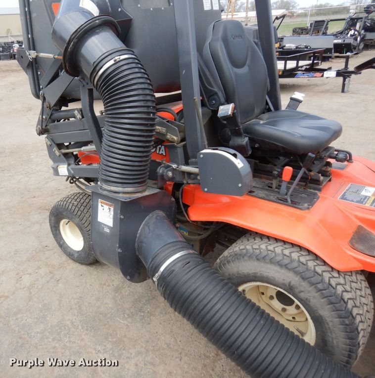 image for item MF9601 Kubota F2560  lawn mower
