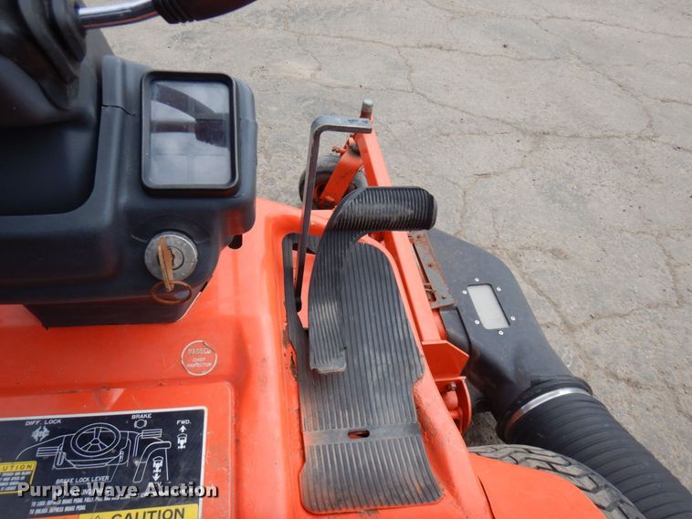 image for item MF9601 Kubota F2560  lawn mower