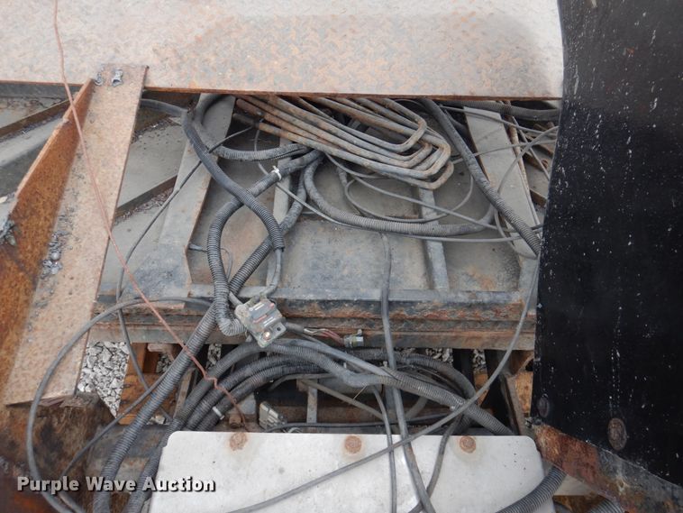 image for item MU9561 Tommy Gate 102" W end gate lift