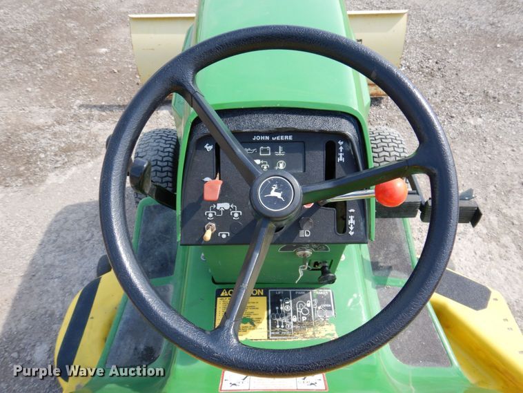 image for item MU9593 John Deere 322  lawn mower