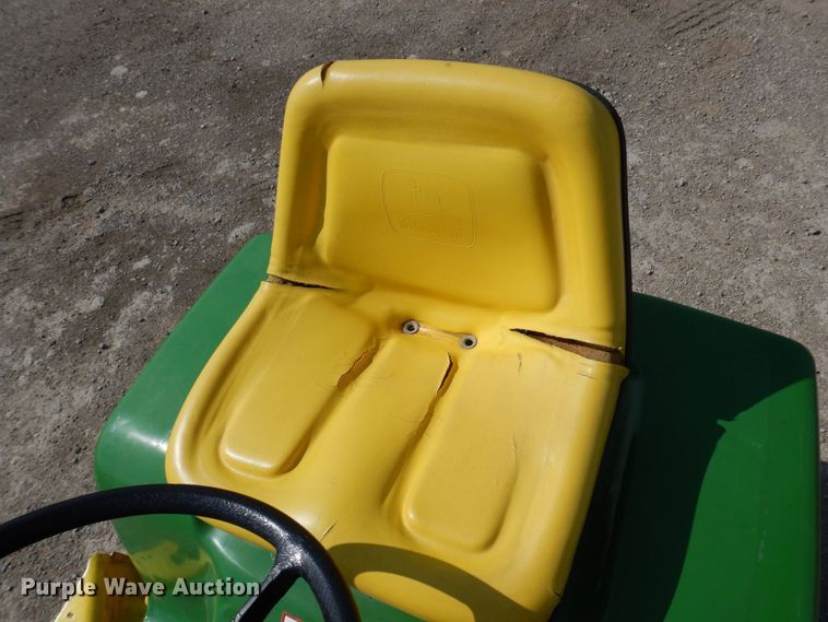 image for item MU9593 John Deere 322  lawn mower