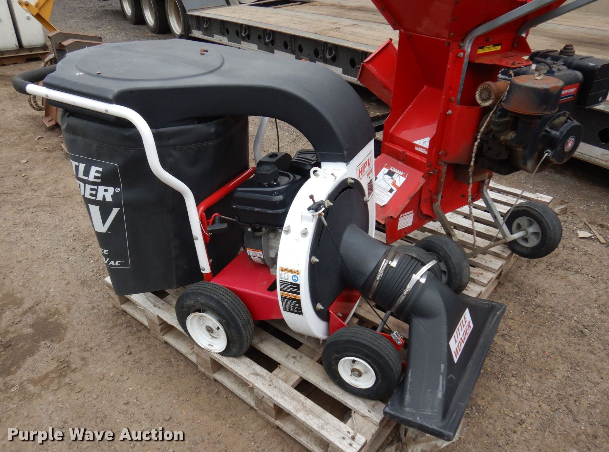 TroyBilt Super Tomahawk wood chipper in Shakopee, MN Item DR0373