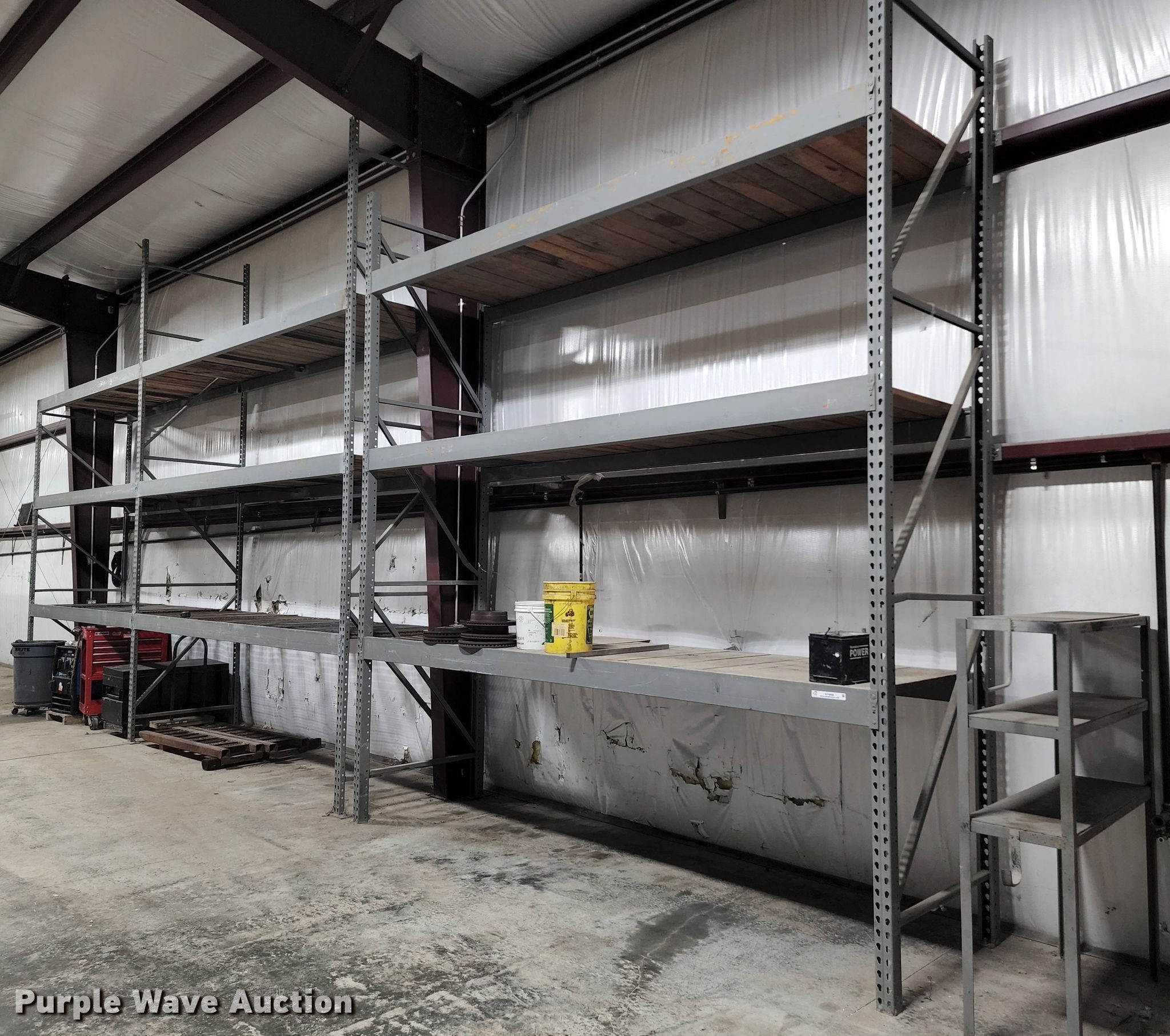 Pallet racking in Kansas City, MO Item KF9068 sold Purple Wave