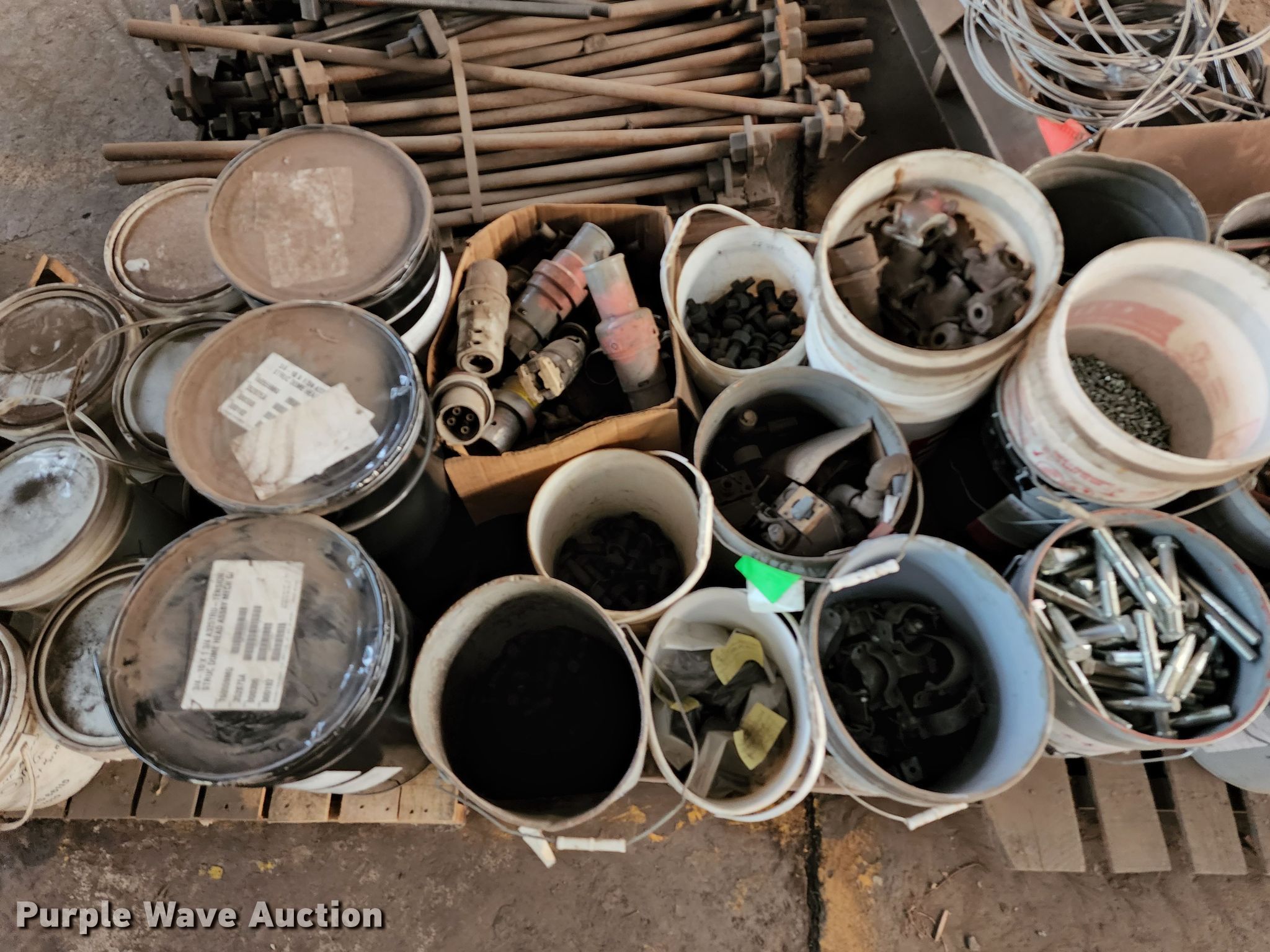 Fasteners in Kansas City, MO Item KF9116 sold Purple Wave