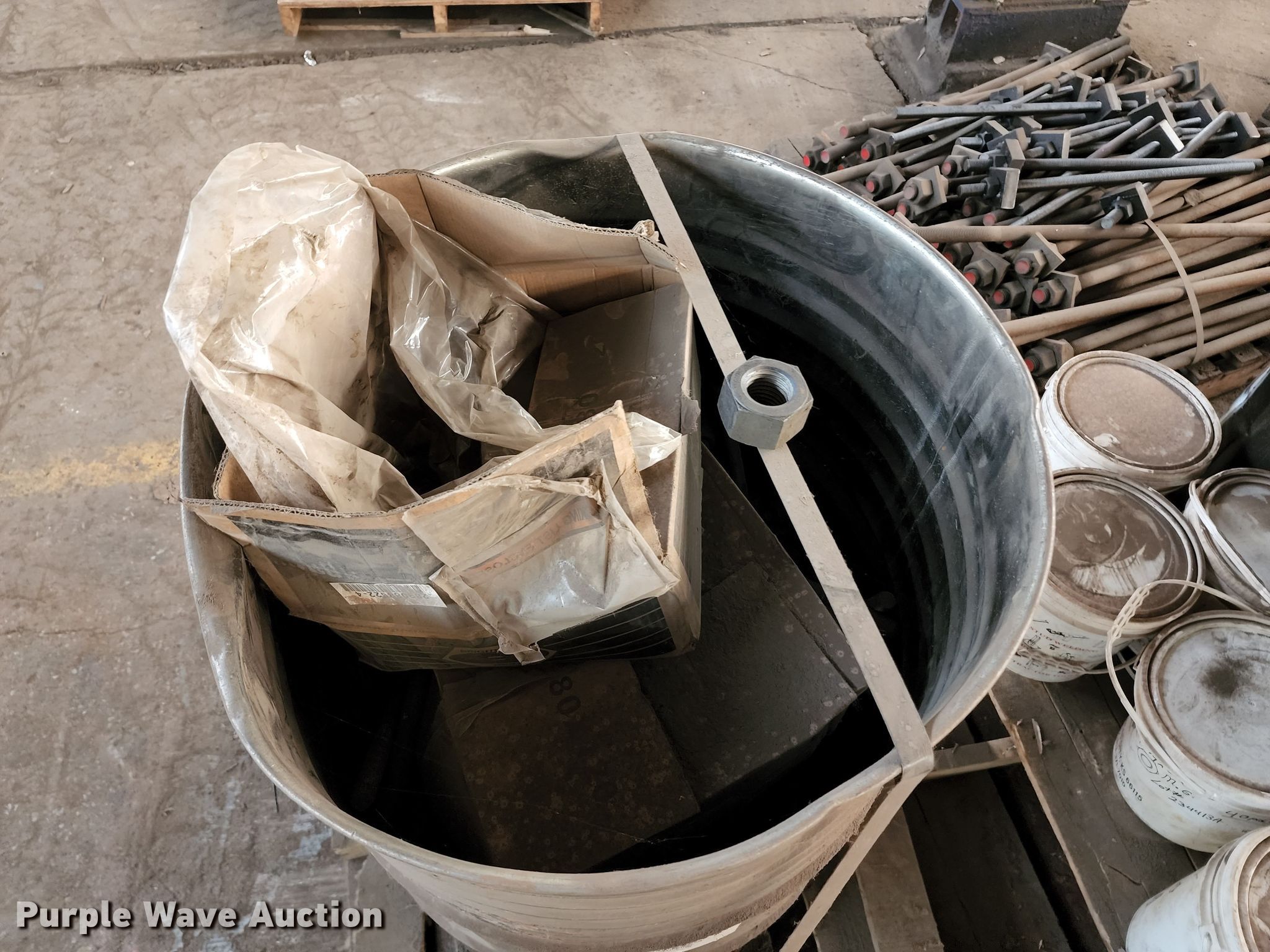 Fasteners in Kansas City, MO Item KF9116 sold Purple Wave