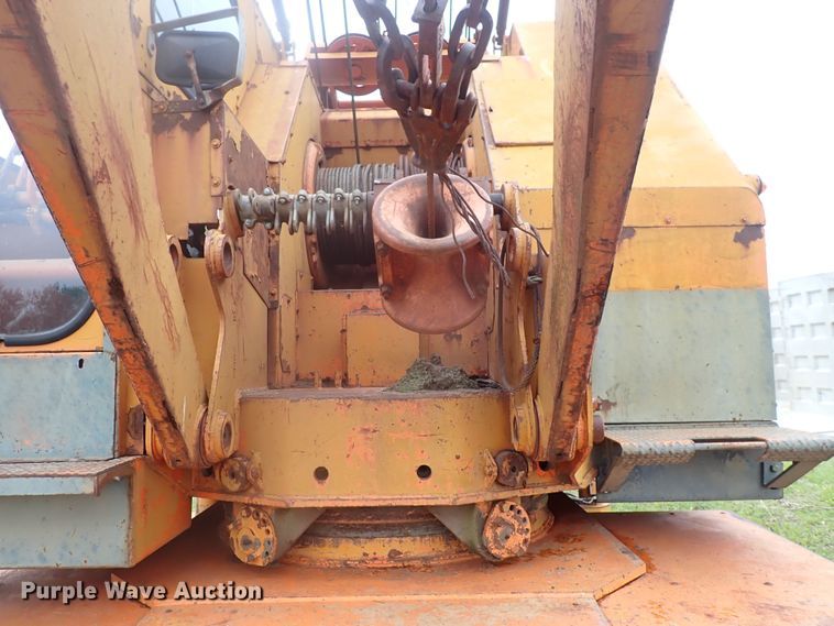 image for item DI1911 Koehring 305  crane