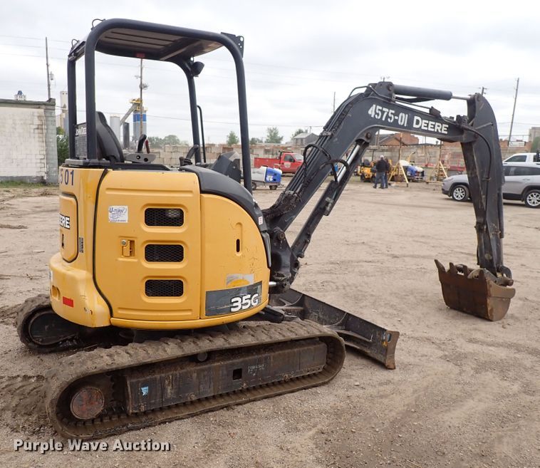 image for item DI1971 2014 John Deere 35G  mini excavator