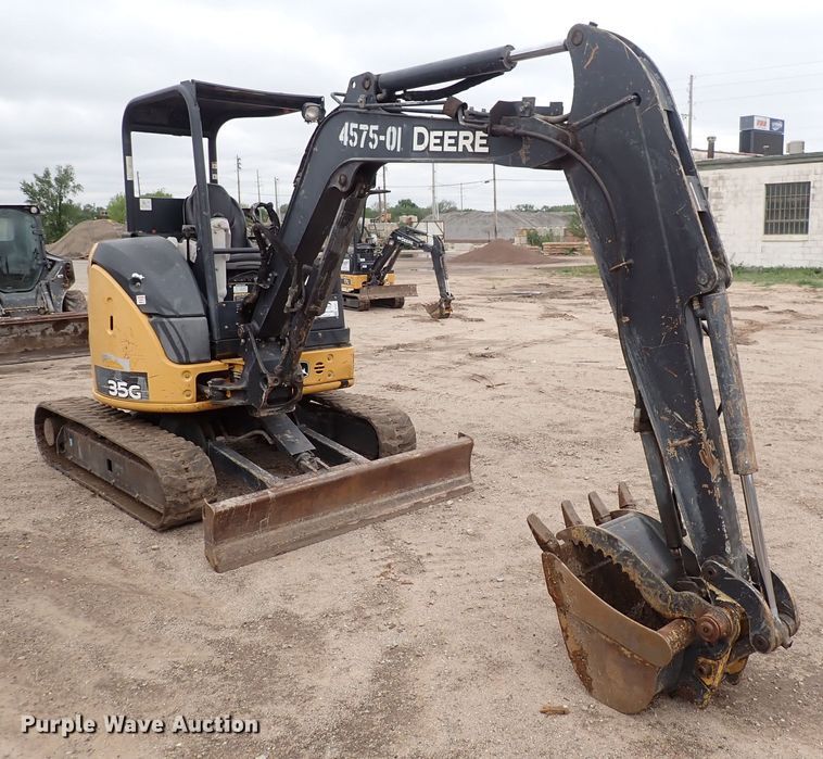 image for item DI1971 2014 John Deere 35G  mini excavator