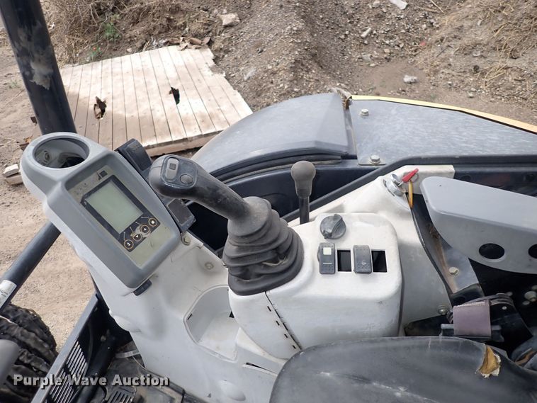 image for item DI1971 2014 John Deere 35G  mini excavator