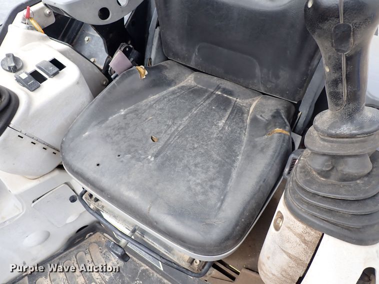 image for item DI1971 2014 John Deere 35G  mini excavator