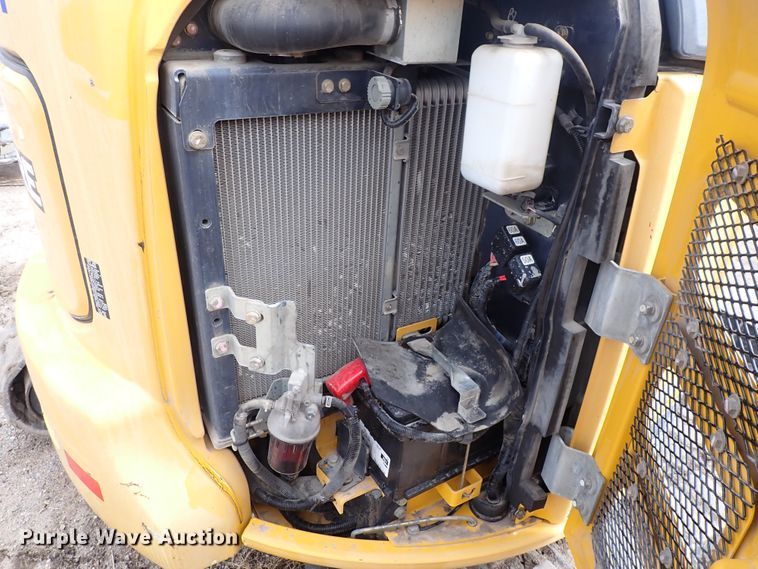 image for item DI1971 2014 John Deere 35G  mini excavator