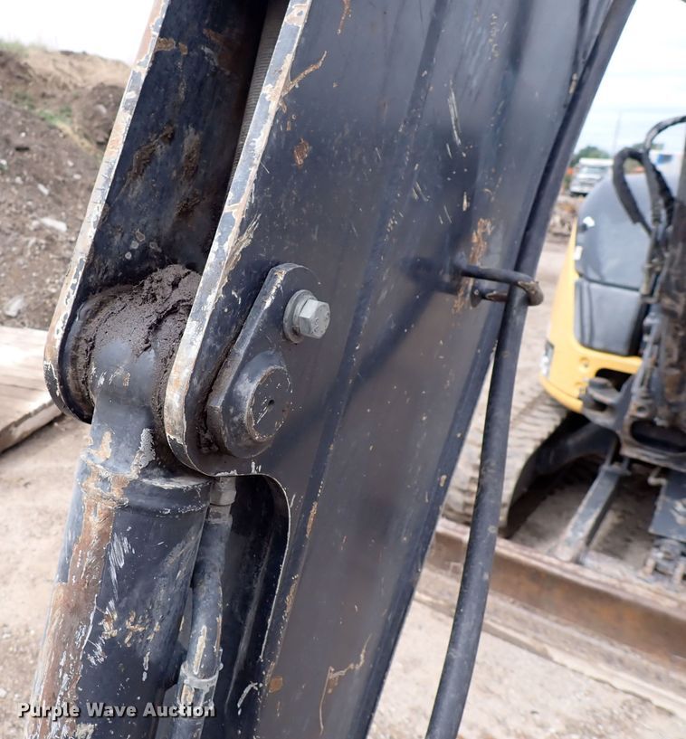 image for item DI1971 2014 John Deere 35G  mini excavator