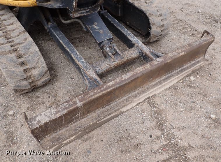 image for item DI1971 2014 John Deere 35G  mini excavator