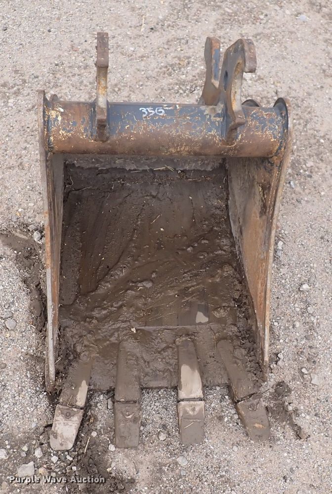 image for item DI1971 2014 John Deere 35G  mini excavator