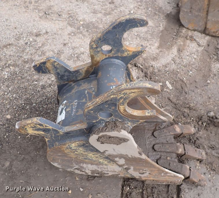 image for item DI1971 2014 John Deere 35G  mini excavator