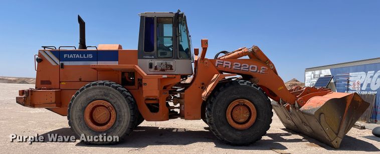 image for item DJ5123 1996 Fiat-Allis FR220.2  wheel loader