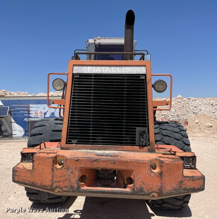 image for item DJ5123 1996 Fiat-Allis FR220.2  wheel loader