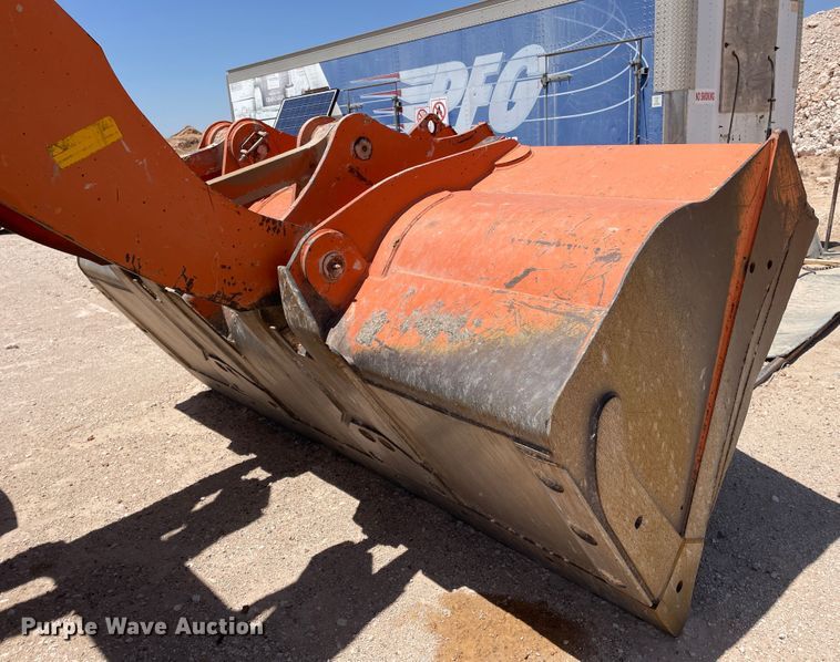 image for item DJ5123 1996 Fiat-Allis FR220.2  wheel loader