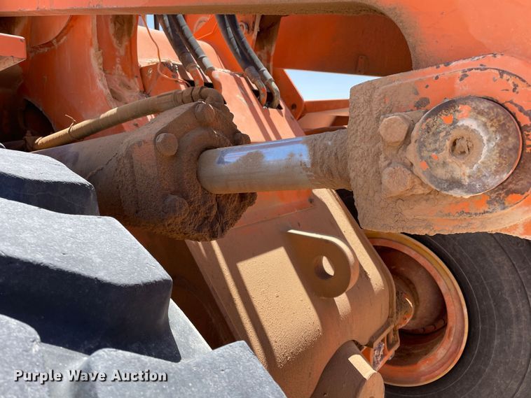 image for item DJ5123 1996 Fiat-Allis FR220.2  wheel loader