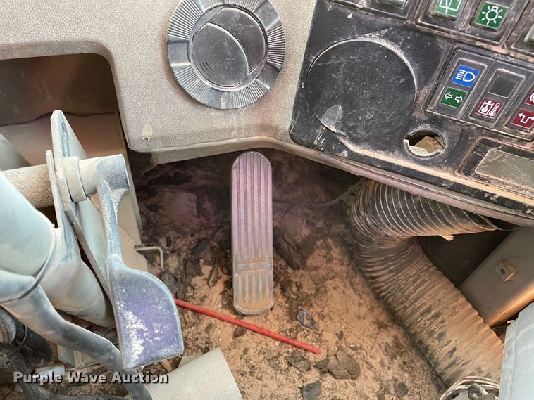 image for item DJ5123 1996 Fiat-Allis FR220.2  wheel loader