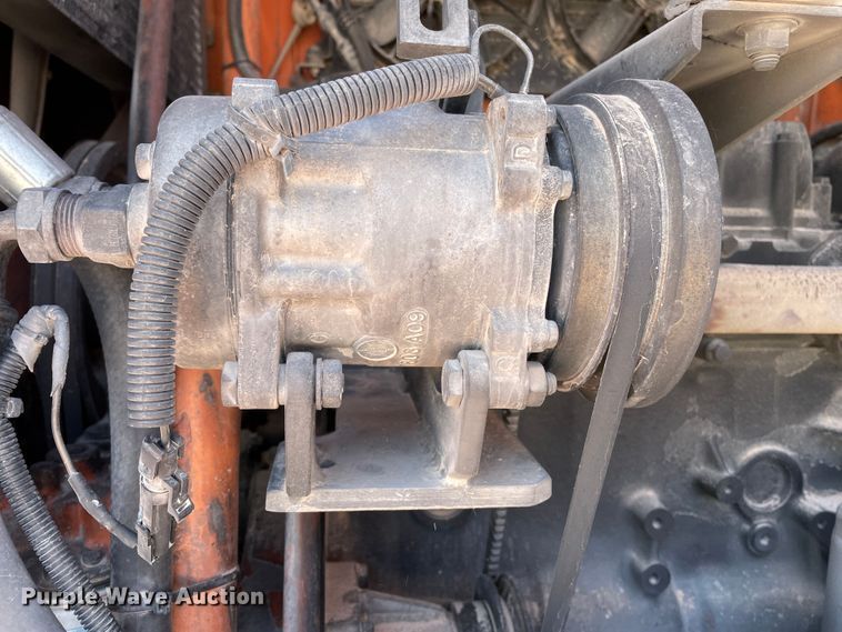 image for item DJ5123 1996 Fiat-Allis FR220.2  wheel loader