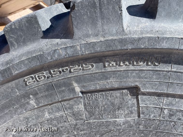 image for item DJ5123 1996 Fiat-Allis FR220.2  wheel loader