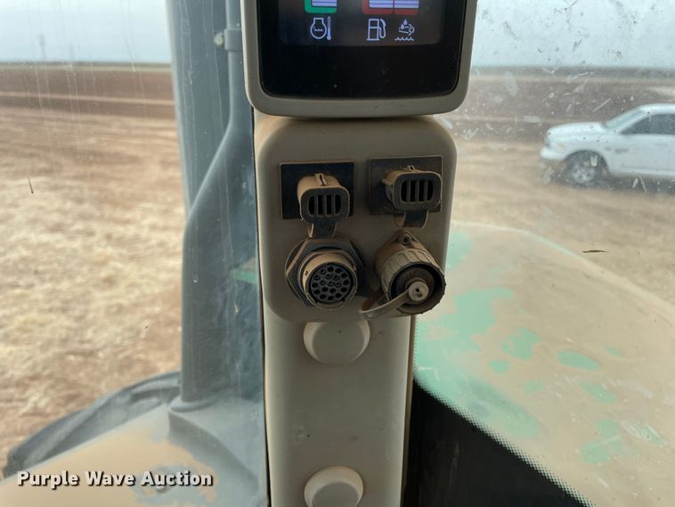 image for item DJ5128 2016 John Deere 9570R Scraper Special  4WD tractor