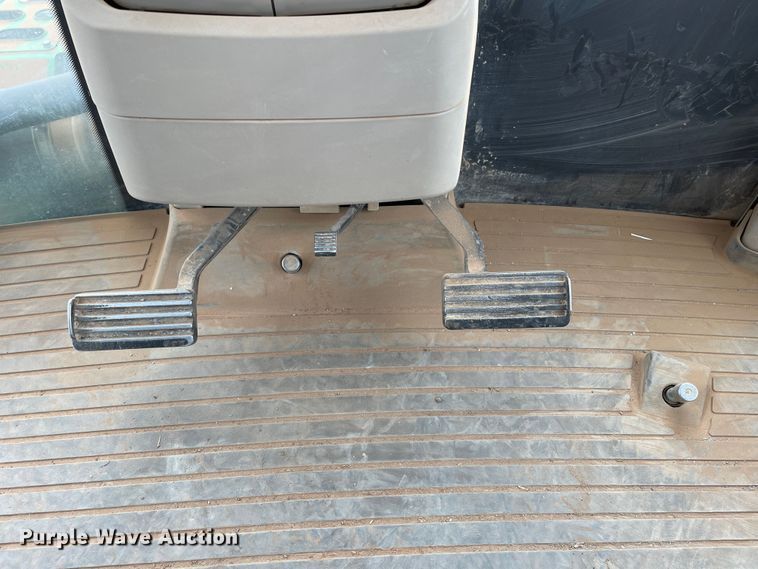 image for item DJ5128 2016 John Deere 9570R Scraper Special  4WD tractor