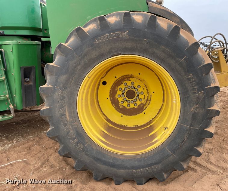 image for item DJ5128 2016 John Deere 9570R Scraper Special  4WD tractor