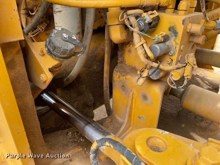 image for item DJ5132 2014 John Deere 624K  wheel loader