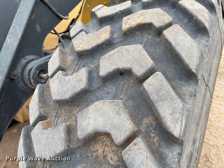 image for item DJ5132 2014 John Deere 624K  wheel loader