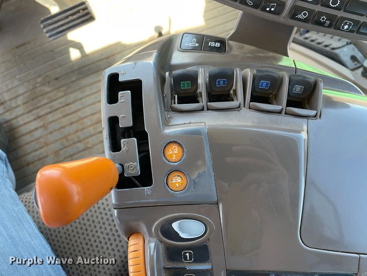 image for item DJ5140 2015 John Deere 9570R Scraper Special  4WD tractor