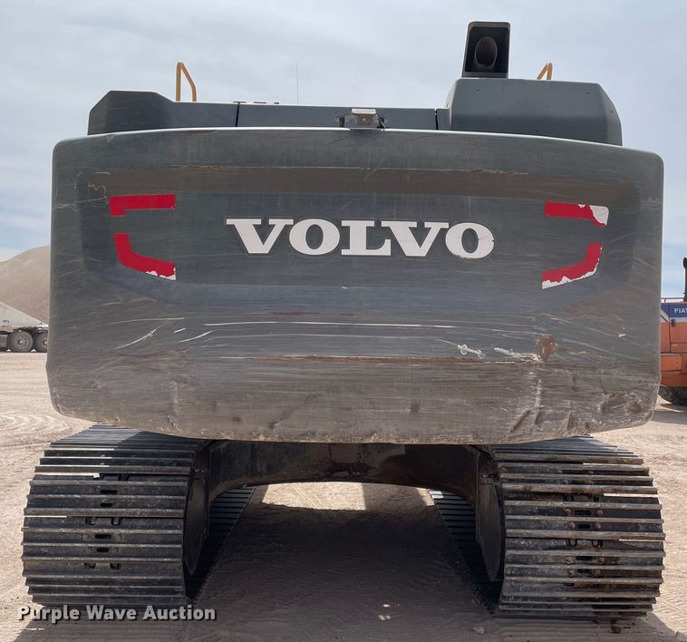 image for item DJ5141 2015 Volvo EC480EL  excavator