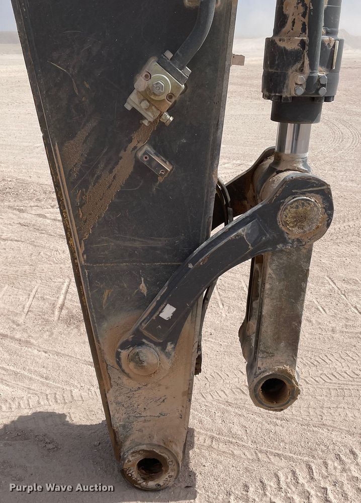 image for item DJ5141 2015 Volvo EC480EL  excavator