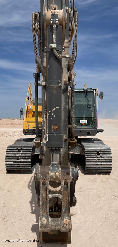 image for item DJ5141 2015 Volvo EC480EL  excavator