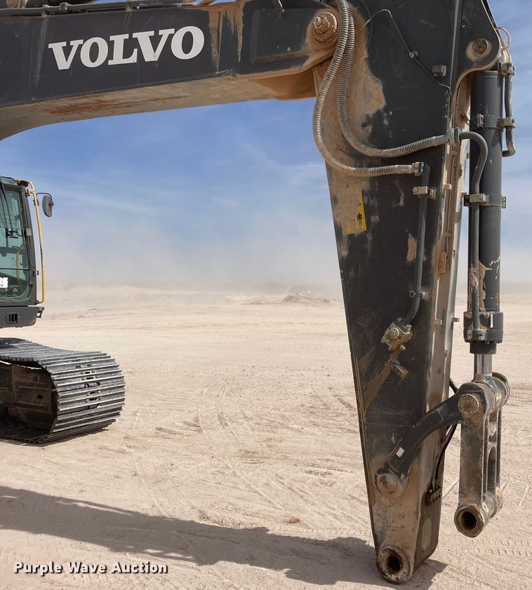 image for item DJ5141 2015 Volvo EC480EL  excavator