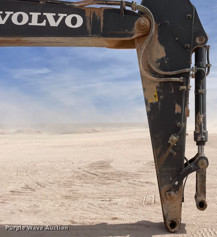 image for item DJ5141 2015 Volvo EC480EL  excavator