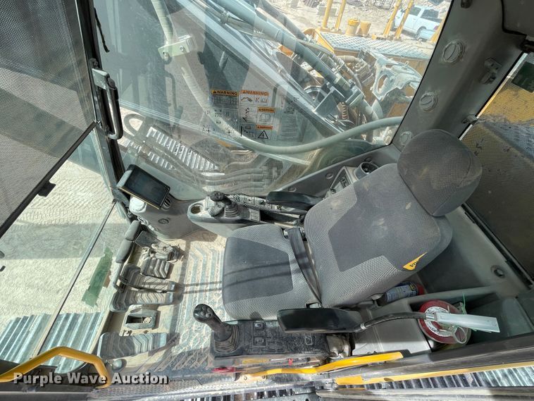 image for item DJ5141 2015 Volvo EC480EL  excavator